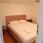Entire Comfortable Apartment 2