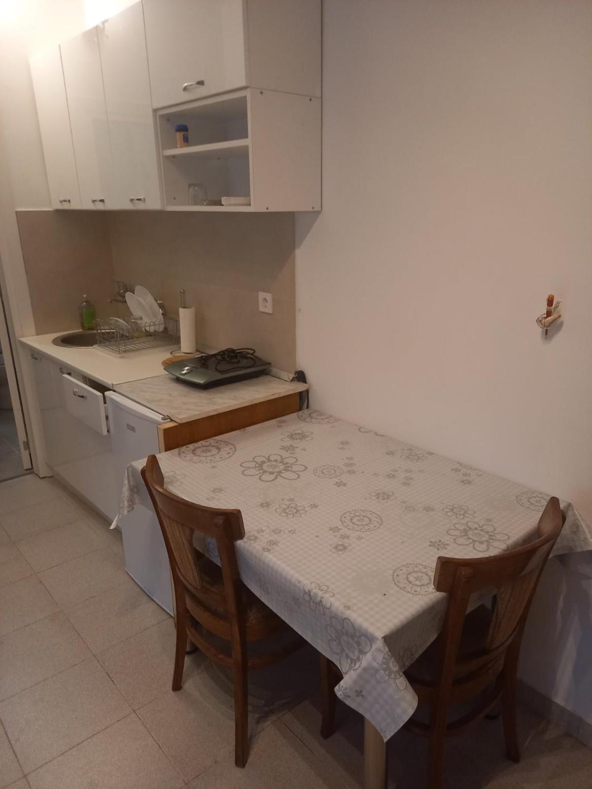 Entire Comfortable 2 Apartment *